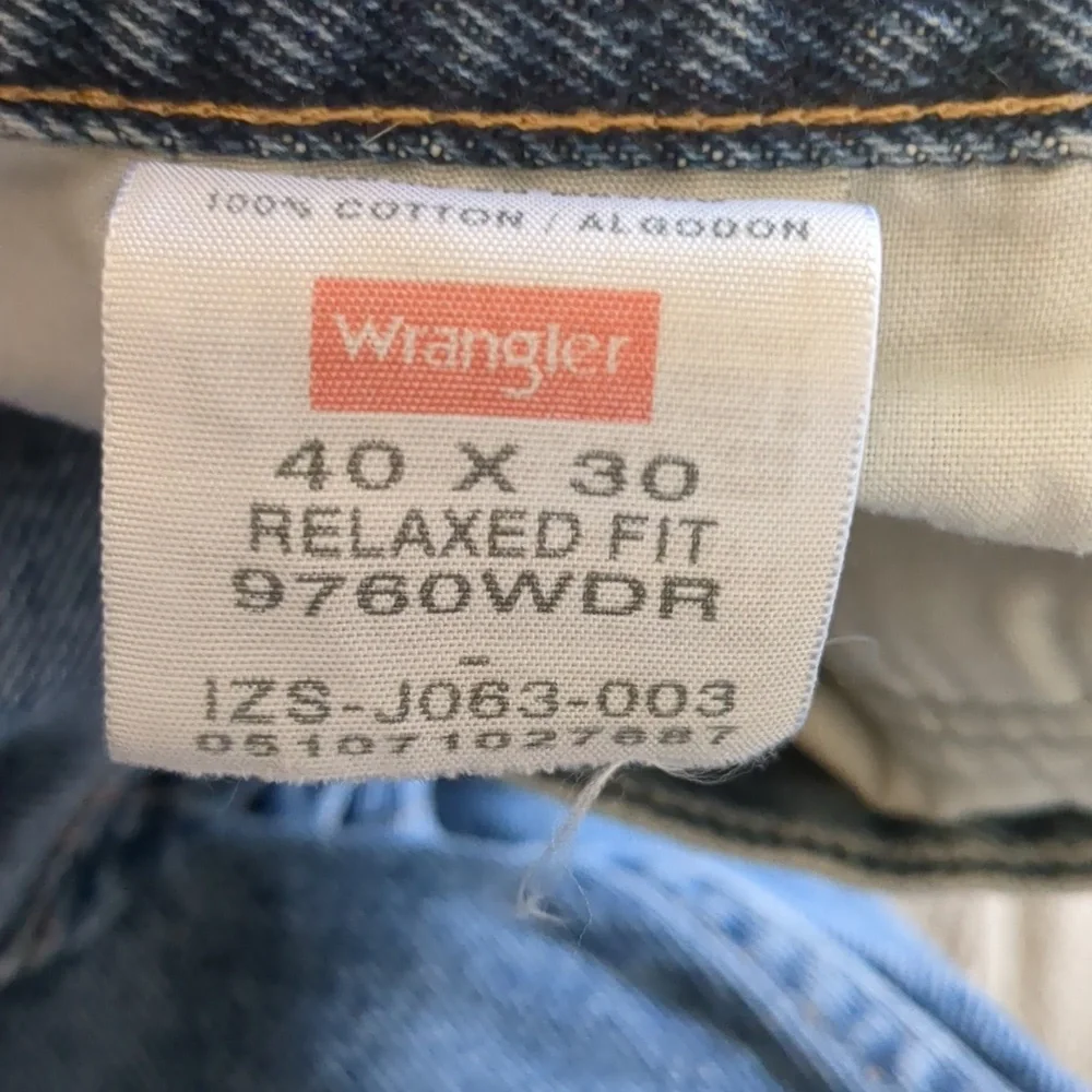 40x30 Wrangler Relaxed Fit Denim Blue Jeans Work Casual Quality 100% Cotton